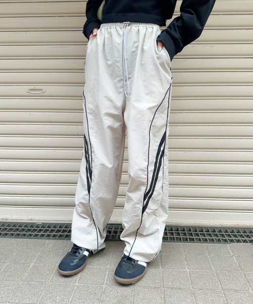 CLEA(クレア)の「カーブラインデザインワイドパンツ(その他パンツ・レディース・ブラック/ライトグレー・M)」の16枚目の写真
