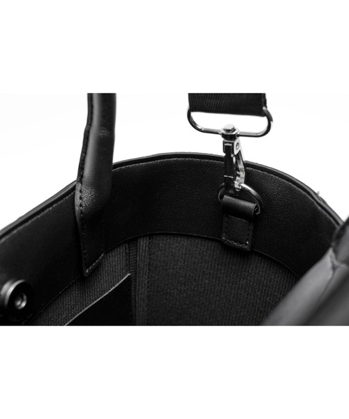 DEVICE(デバイス)の「Rename ボートシェイプ 2WAY ミニトートバッグ ショルダーバッグ(トートバッグ・レディース・ブラック・FREE)」の5枚目の写真