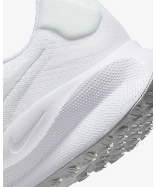 【セール】《NIKE》REVOLUTION 7（スニーカー）｜NIKE（ナイキ）
