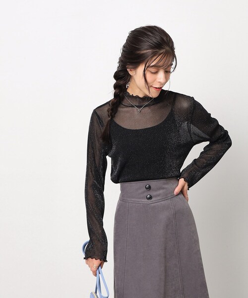 Cutie Blonde（キューティーブロンド）の「◆シアー感を楽しむ ラメ入り ハイネックトップス（Tシャツ/カットソー・レディース・ブラック/ホワイト系/ピンク系/ブルー・02/03/04）」の7枚目の写真