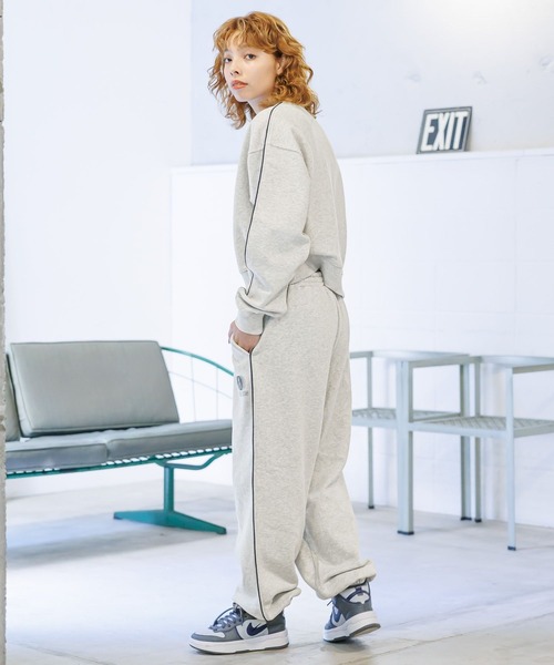 PBLIM（ページボーイリム）の「PBLIM/カラーパイピングスウェット（スウェット・レディース・グレー/ネイビー・SMALL/MEDIUM）」の8枚目の写真