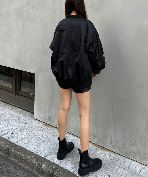 INGNI（イング）の「中綿入りBIG／MA-1（MA-1・レディース・ブラック/グレー/カーキ・M）」の12枚目の写真