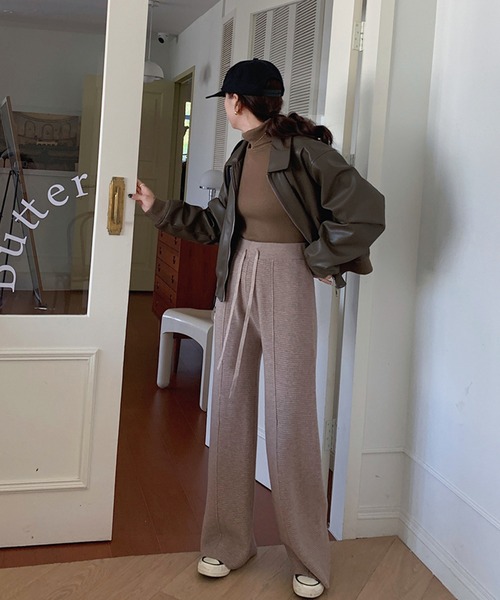 MILAE（ミレ）の「ワッフルニットセミワイドパンツ（その他パンツ・レディース・ブラック/スモークピンク/ホワイト/キャメル/ブラウン・FREE）」の12枚目の写真