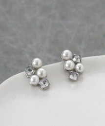 パール×ストーンピアス