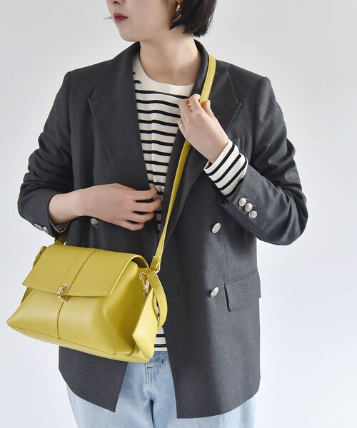 quaranciel(カランシエル)の「quaranciel: フロントフック 2way ショルダー バッグ(ショルダーバッグ・レディース・イエロー/オフホワイト/ブラック・ONE SIZE)」の9枚目の写真