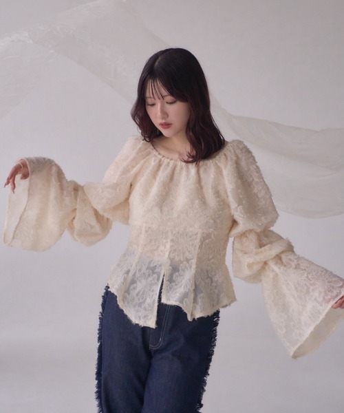 OHGA オーガ スズラン ジャガード ブラウス mellowneon（メロウネオン）の「シアージャガードブラウス