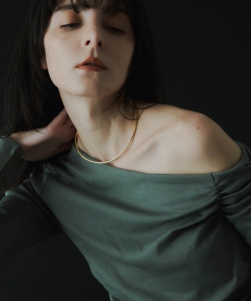 loni（ロニ）の「【金属アレルギー対応】Leaf Plate Choker/リーフプレートチョーカー（チョーカー・レディース・シルバー/ゴールド・FREE）」の6枚目の写真