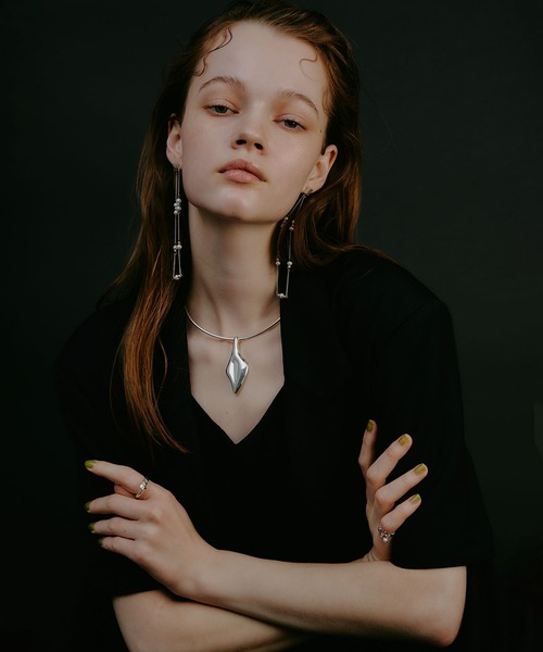 loni（ロニ）の「【金属アレルギー対応】Leaf Plate Choker/リーフプレートチョーカー（チョーカー・レディース・シルバー/ゴールド・FREE）」の17枚目の写真