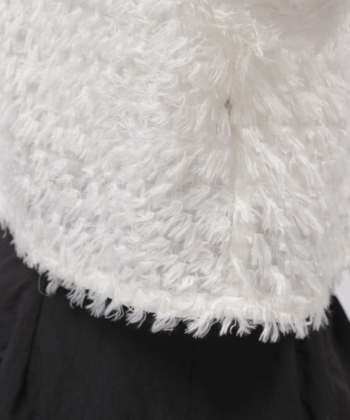 LAKOLE(ラコレ)の「フリンジクロップドシャツ / 106660(シャツ/ブラウス・レディース・ライトブルー/ブラック/オフホワイト・MEDIUM/SMALL)」の8枚目の写真