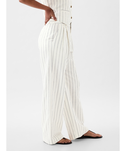 GAP（ギャップ）の「ハイライズ コットンリネン プリーツ トラウザーパンツ（その他パンツ・レディース・ホワイト×ネイビー/ベージュ/ネイビー・4/2/8/10/00/0/000/6）」の7枚目の写真