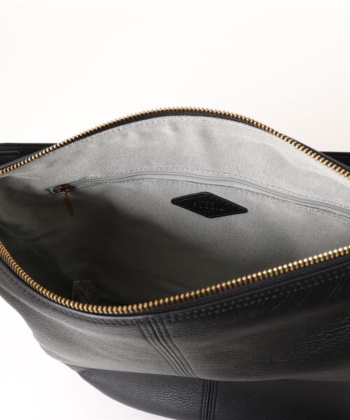 FOSSIL（フォッシル）の「フォッシル ホーボーバッグ レディース レザー ブラック 12.9インチのiPad収納可 ZB1434001（ショルダーバッグ・レディース・ブラック・FREE）」の8枚目の写真