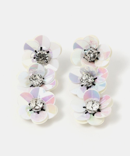 FOREVER 21(フォーエバー トゥエンティーワン)の「フラワーモチーフピアス3(ピアス(両耳用)・レディース・ホワイト系その他/その他/ブラック/ブルー・FREE)」の2枚目の写真