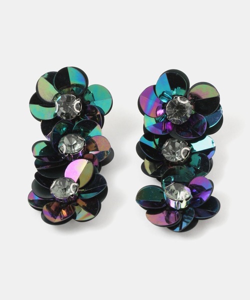 FOREVER 21(フォーエバー トゥエンティーワン)の「フラワーモチーフピアス3(ピアス(両耳用)・レディース・ホワイト系その他/その他/ブラック/ブルー・FREE)」の4枚目の写真