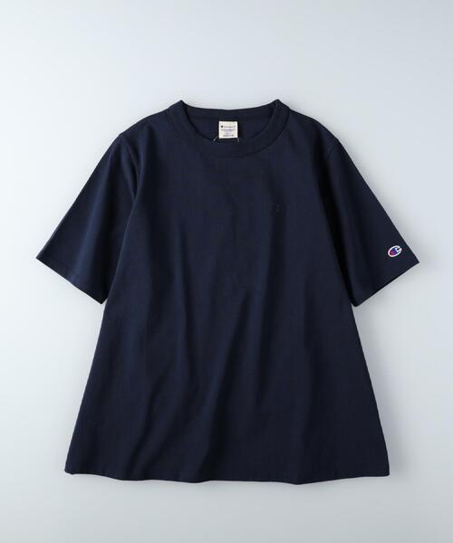 Champion(チャンピオン)の「Champion(チャンピオン)ワンポイント刺繍フレアTシャツ(Tシャツ/カットソー・レディース・ホワイト/ネイビー/ベージュ・M/L/XL)」の21枚目の写真