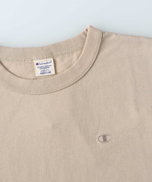 Champion(チャンピオン)の「Champion(チャンピオン)ワンポイント刺繍フレアTシャツ(Tシャツ/カットソー・レディース・ホワイト/ネイビー/ベージュ・M/L/XL)」の8枚目の写真