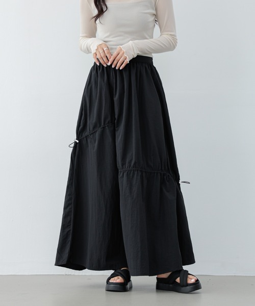 emi+(エミプラス)の「ナイロンドロストティアードスカート(スカート・レディース・カーキ/ブラック/アイボリー・FREE)」の3枚目の写真