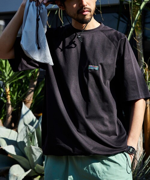 FREAK'S STORE(フリークスストア)の「限定展開 ビッグシルエット 水陸両用 ラグランスリーブ ユーティリティー Tシャツ / ラッシュガード(Tシャツ/カットソー・メンズ・ホワイト/ブラック・LARGE/MEDIUM/SMALL)」の13枚目の写真