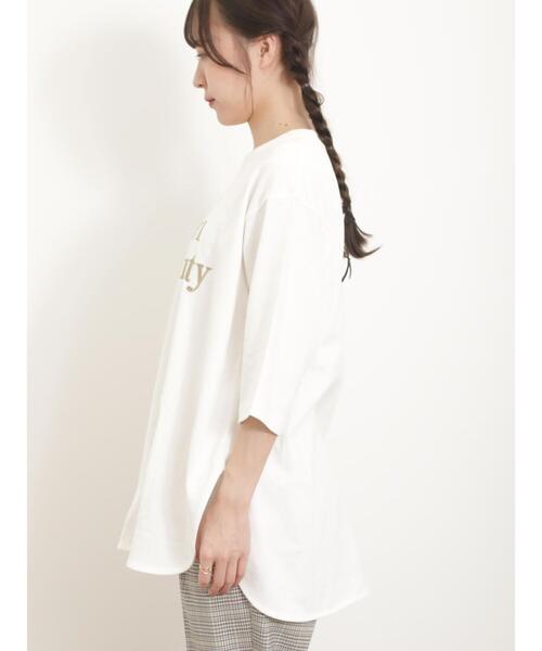 Samansa Mos2(サマンサ モスモス)の「ロゴ刺繍裾ラウンドチュニックTシャツ(Tシャツ/カットソー・レディース・チャコールグレー/イエロー/キナリ/オフホワイト・F)」の17枚目の写真