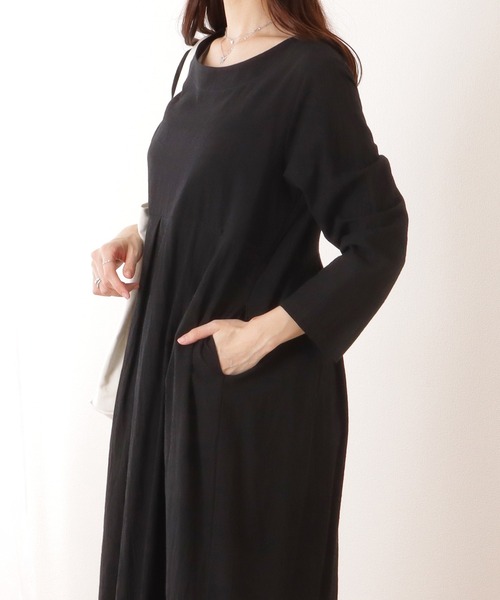 Lace Ladies(レースレディース)の「ソリッドカラー タック付き フレア ロング ワンピース(ワンピース・レディース・アイボリー/ブラック/グリーン・S/M/XL)」の5枚目の写真
