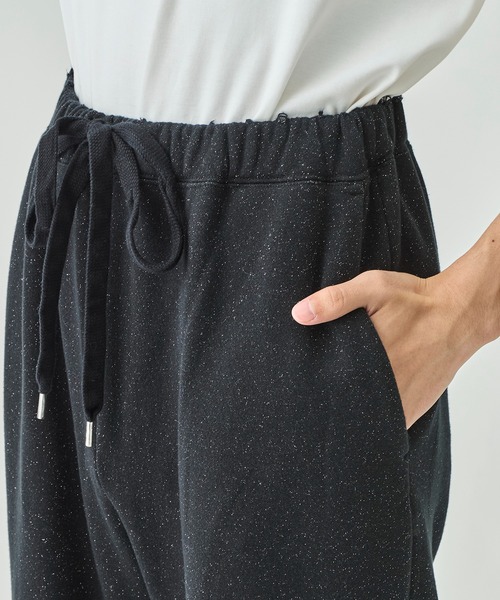 DISCOVERED(ディスカバード)の「KILAKILA DAMAGE SWEAT PANTS(スウェットパンツ・メンズ・グレー/ブラック・3)」の9枚目の写真