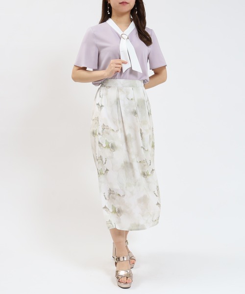 ASTORIA ODIER（アストリアオディール）の「金具パール使い配色ボウタイ半袖ブラウス（シャツ/ブラウス・レディース・ベージュ/ラベンダー/ホワイト/ライトグレー・MEDIUM/LARGE）」の14枚目の写真