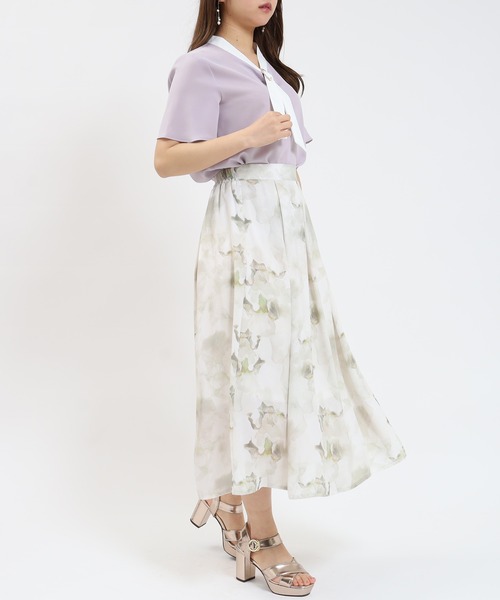 ASTORIA ODIER（アストリアオディール）の「金具パール使い配色ボウタイ半袖ブラウス（シャツ/ブラウス・レディース・ベージュ/ラベンダー/ホワイト/ライトグレー・MEDIUM/LARGE）」の13枚目の写真