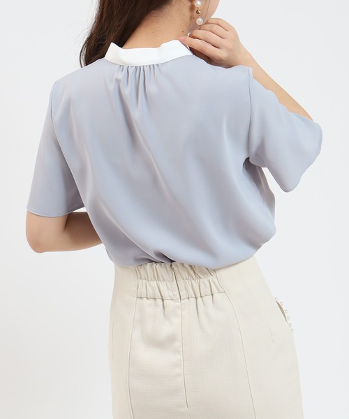 ASTORIA ODIER（アストリアオディール）の「金具パール使い配色ボウタイ半袖ブラウス（シャツ/ブラウス・レディース・ベージュ/ラベンダー/ホワイト/ライトグレー・MEDIUM/LARGE）」の10枚目の写真