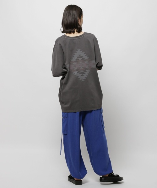 niko and...（ニコアンド）の「DRYユルプリントパンツ（その他パンツ・レディース・ブラック/ホワイト/チャコール/ダークブルー/スモーク/ライトグリーン・FREE）」の7枚目の写真