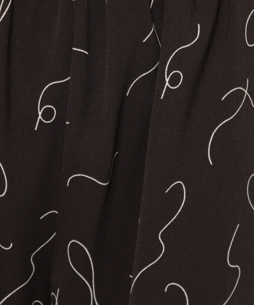 niko and...（ニコアンド）の「DRYユルプリントパンツ（その他パンツ・レディース・ブラック/ホワイト/チャコール/ダークブルー/スモーク/ライトグリーン・FREE）」の16枚目の写真