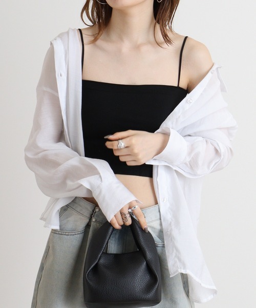 Y/lim(イリム)の「クロップド丈カップ付き細肩紐ベアキャミ(キャミソール・レディース・チャコールグレー/ブラック/オフホワイト・FREE)」の3枚目の写真