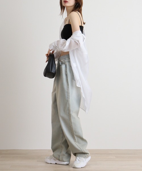 Y/lim(イリム)の「クロップド丈カップ付き細肩紐ベアキャミ(キャミソール・レディース・チャコールグレー/ブラック/オフホワイト・FREE)」の15枚目の写真