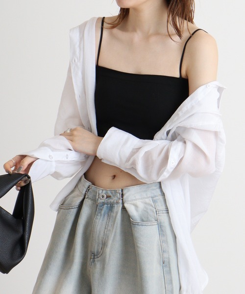 Y/lim(イリム)の「クロップド丈カップ付き細肩紐ベアキャミ(キャミソール・レディース・チャコールグレー/ブラック/オフホワイト・FREE)」の11枚目の写真