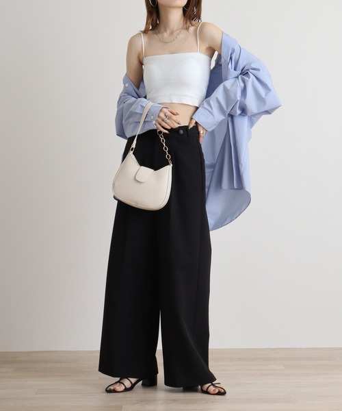 Y/lim(イリム)の「クロップド丈カップ付き細肩紐ベアキャミ(キャミソール・レディース・チャコールグレー/ブラック/オフホワイト・FREE)」の8枚目の写真