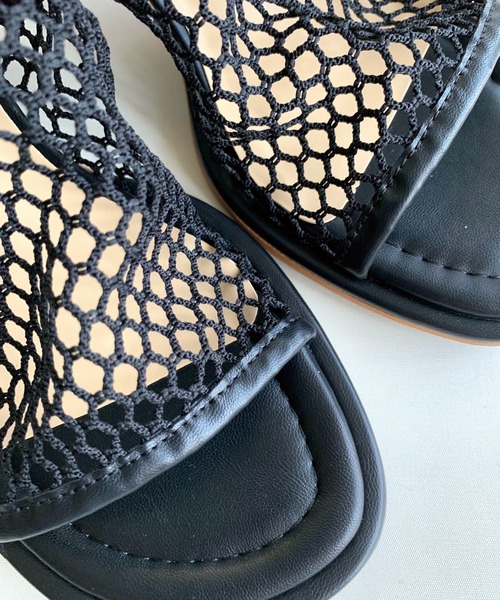 Q（キュー）の「メッシュサンダル（サンダル・レディース・ライトグレー/ブラック・23.5/24.5）」の11枚目の写真