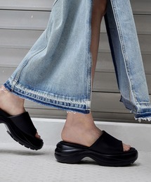 CHARLES & KEITH | ワイドストラップカーブプラットフォームスポーツサンダル(サンダル)