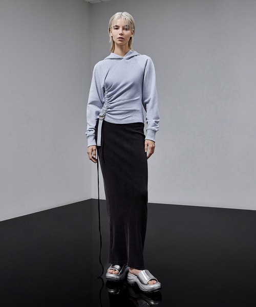CHARLES & KEITH(チャールズ & キース)の「ワイドストラップカーブプラットフォームスポーツサンダル(サンダル・レディース・シルバー/ブラック/ホワイト・25.5cm/22.5cm/23cm/23.5cm/24.5cm/25cm)」の16枚目の写真