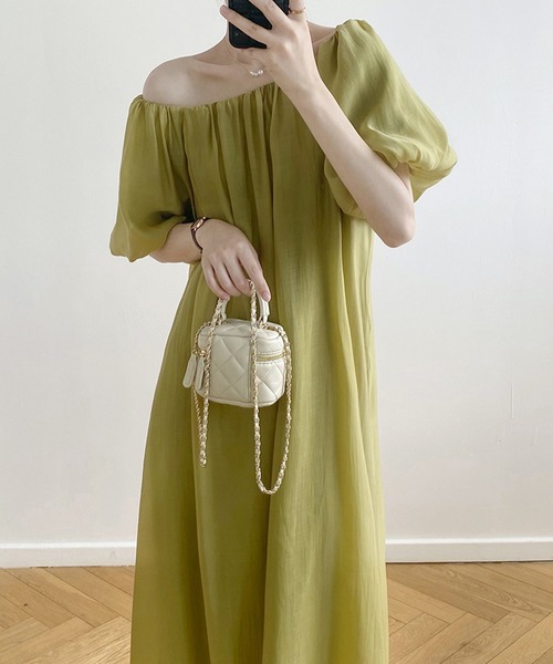 aimoha(アイモハ)の「ランタンスリーブワンピ (SS)(ワンピース・レディース・ベージュ/パープル/グリーン・LARGE/MEDIUM)」の2枚目の写真
