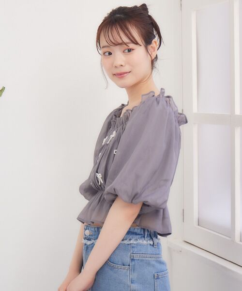 ems excite（エムズエキサイト）の「パールリボンバルーンBL（シャツ/ブラウス・レディース・ピンク/ライトグレー/ナチュラル・FREE）」の21枚目の写真