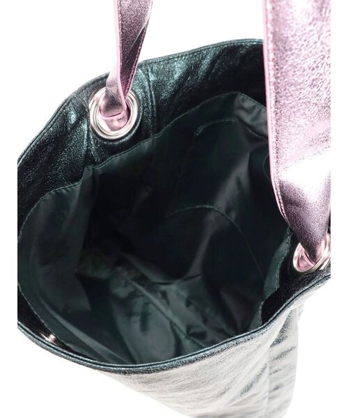 jouetie（ジュエティ）の「メタリックバイカラートートBAG（ハンドバッグ・レディース・シルバー/ブラック/グリーン・FREE）」の12枚目の写真