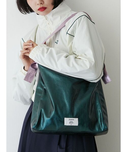 jouetie（ジュエティ）の「メタリックバイカラートートBAG（ハンドバッグ・レディース・シルバー/ブラック/グリーン・FREE）」の17枚目の写真