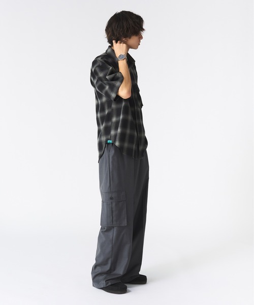 Adoon plain（アドーンプレーン）の「アソートフィッシングシャツ（オンブレチェック・ストライプ）（シャツ/ブラウス・メンズ・ブラック/ブルー・MEDIUM/LARGE）」の18枚目の写真