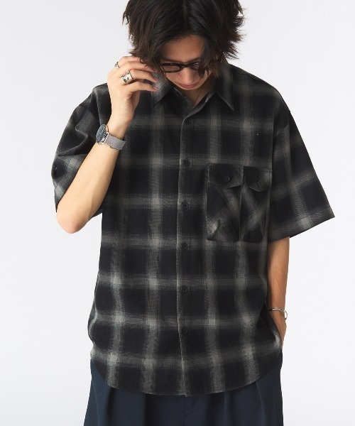 Adoon plain（アドーンプレーン）の「アソートフィッシングシャツ（オンブレチェック・ストライプ）（シャツ/ブラウス・メンズ・ブラック/ブルー・MEDIUM/LARGE）」の3枚目の写真