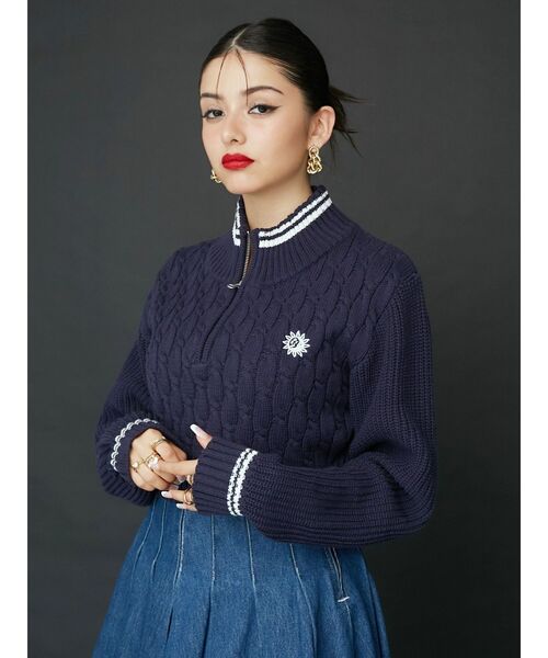 EVRIS（エヴリス）の「【ショート丈】ケーブルSUNNYハーフジップニット（ニット/セーター・レディース・ブラック/ネイビー/ホワイト/レッド・FREE）」の9枚目の写真