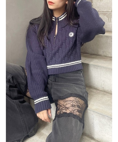 EVRIS（エヴリス）の「【ショート丈】ケーブルSUNNYハーフジップニット（ニット/セーター・レディース・ブラック/ネイビー/ホワイト/レッド・FREE）」の3枚目の写真