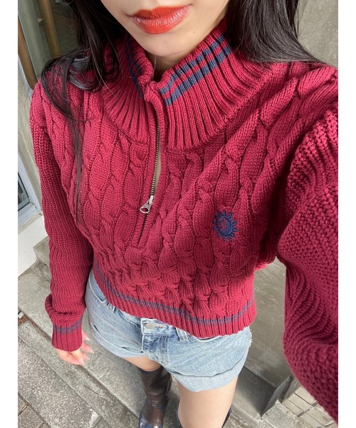 EVRIS（エヴリス）の「【ショート丈】ケーブルSUNNYハーフジップニット（ニット/セーター・レディース・ブラック/ネイビー/ホワイト/レッド・FREE）」の4枚目の写真