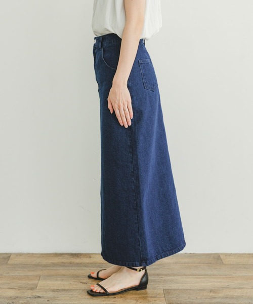 ITEMS URBANRESEARCH（アイテムズ アーバンリサーチ）の「デニムタイトスカート（スカート・レディース・インディゴブルー/ブラック・FREE/SMALL）」の22枚目の写真