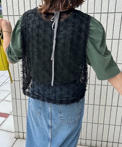 mi via loca(ミヴィアロカ)の「シアー リボンチュールレース ベスト(ベスト・レディース・ブラック/オフホワイト・FREE)」の7枚目の写真