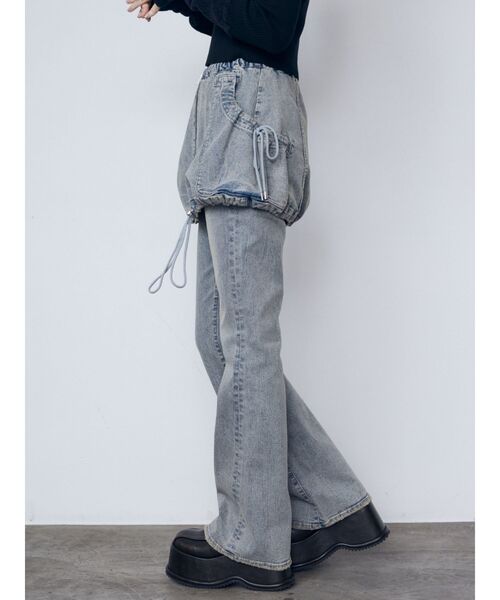 EMODA(エモダ)の「レイヤージャストウエストフレアージーンズ(デニムパンツ・レディース・インディゴブルー/ライトブルー/ブラック・MEDIUM/SMALL)」の8枚目の写真