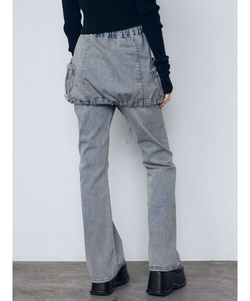 EMODA(エモダ)の「レイヤージャストウエストフレアージーンズ(デニムパンツ・レディース・インディゴブルー/ライトブルー/ブラック・MEDIUM/SMALL)」の9枚目の写真