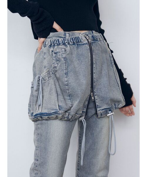 EMODA(エモダ)の「レイヤージャストウエストフレアージーンズ(デニムパンツ・レディース・インディゴブルー/ライトブルー/ブラック・MEDIUM/SMALL)」の12枚目の写真